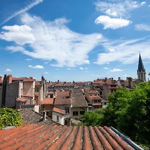 https://valencio-un-belvdre-sur-le-vieux.hotels-rhonealpes.com