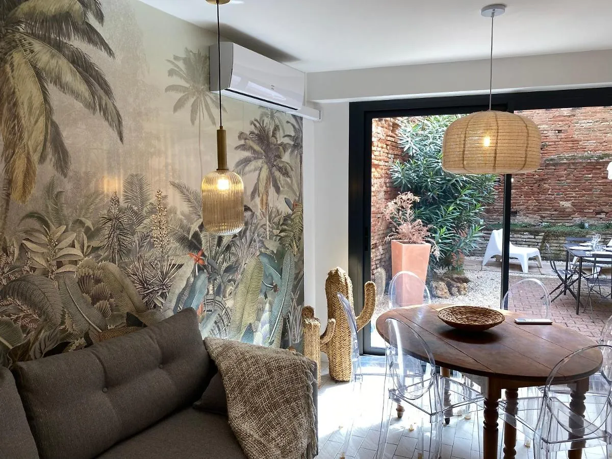 Ferienwohnung L'Improbable Rendez-Vous Montauban Apartment